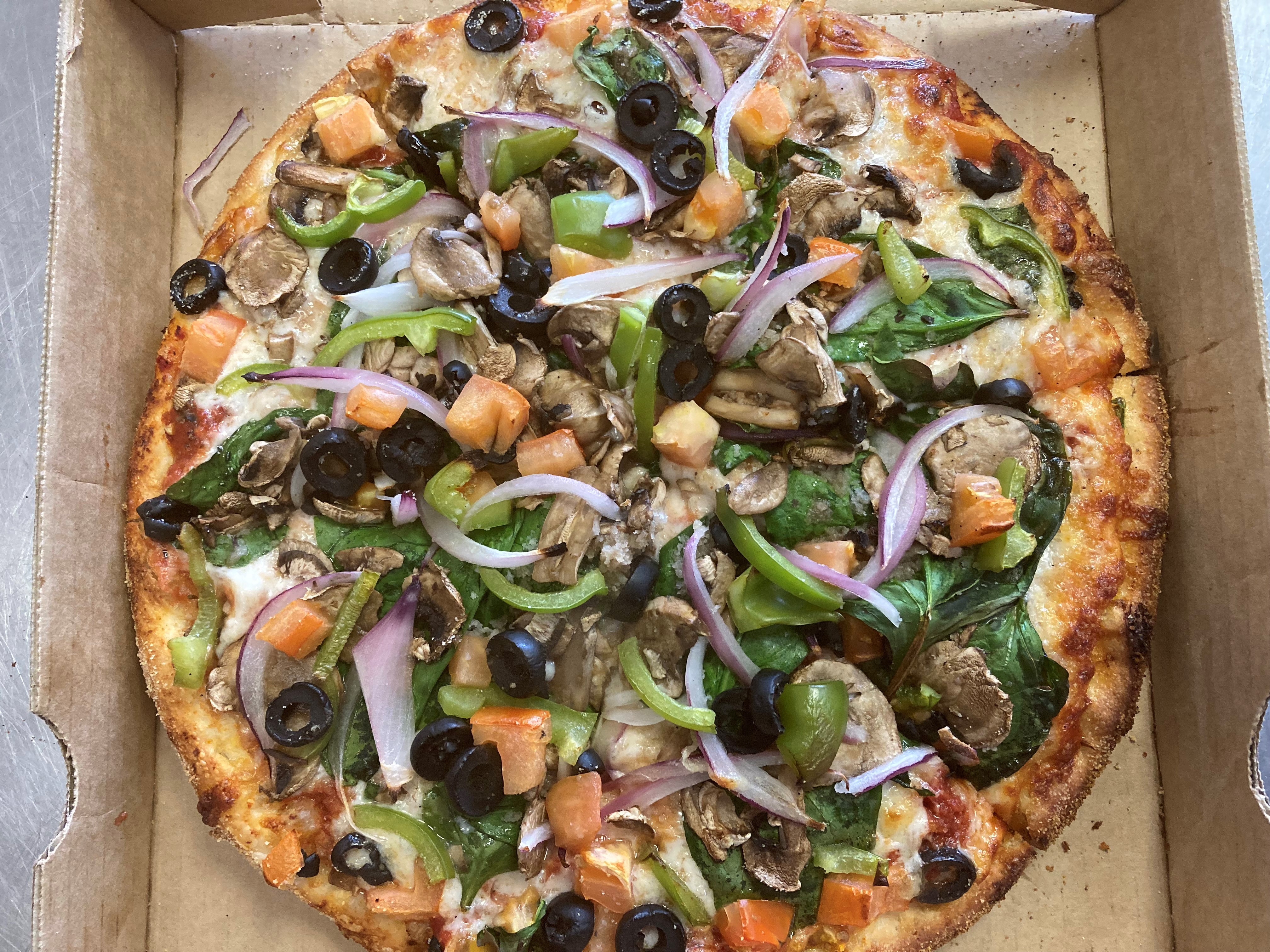 Order Vegetarian Pizza food online from New York Pizzeria store, Laguna Hills on bringmethat.com