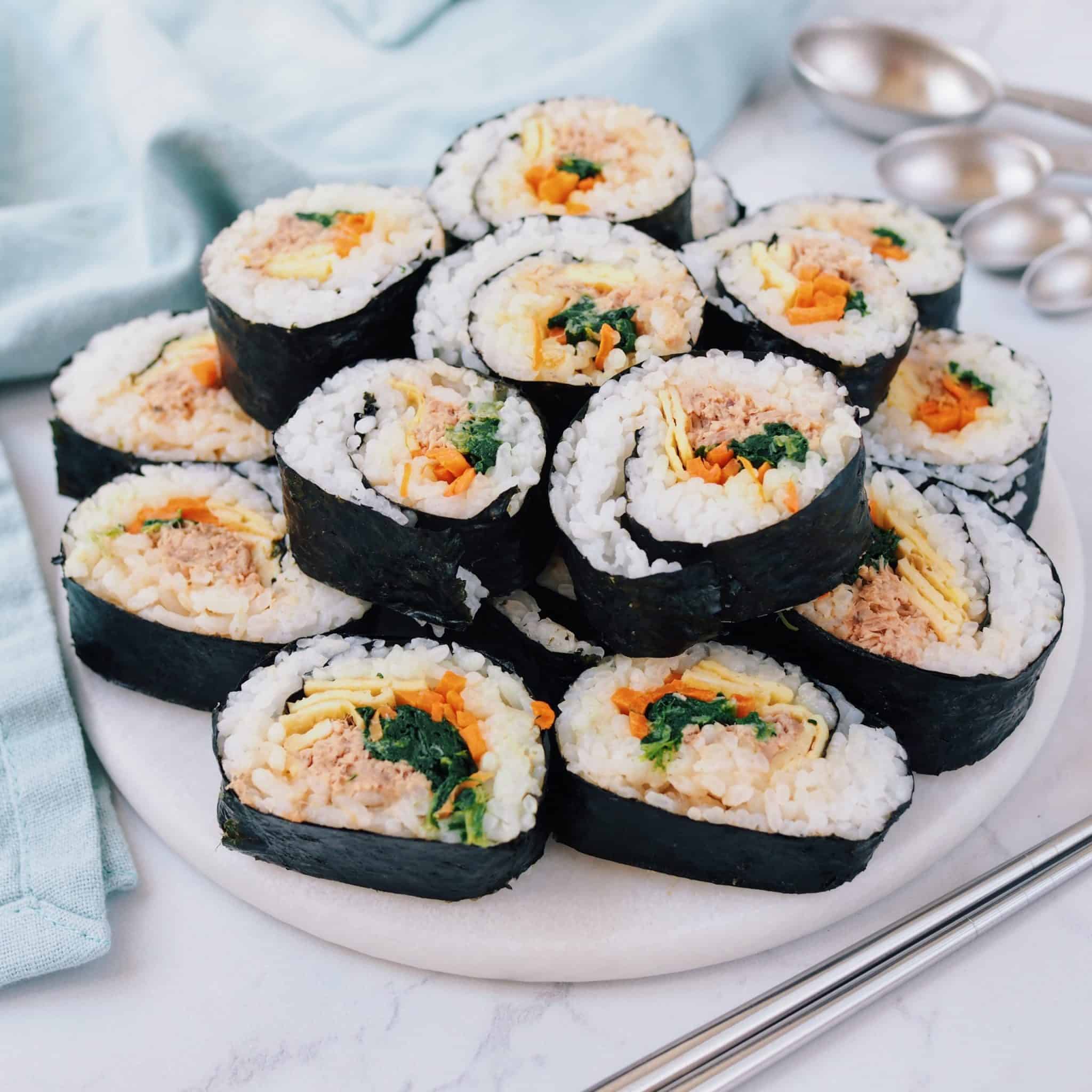 Order Kimchi Tuna Special Roll food online from Asia Nine Bar and Lounge store, Washington on bringmethat.com
