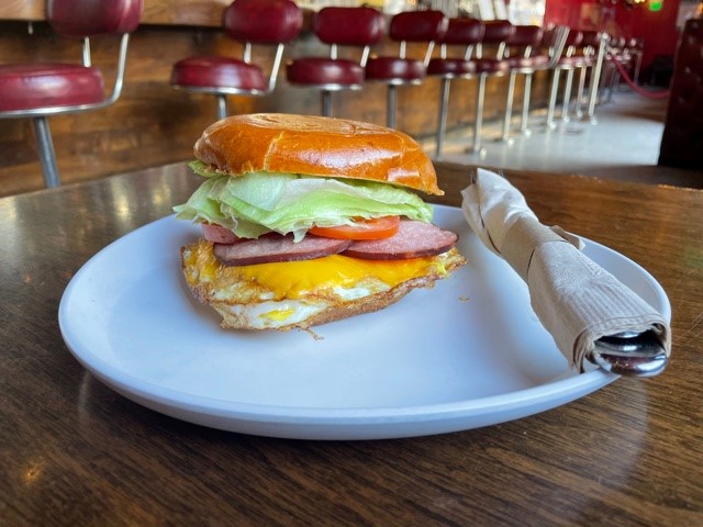 Order 25° Egg Sandwich  food online from 25 Degrees store, Los Angeles on bringmethat.com