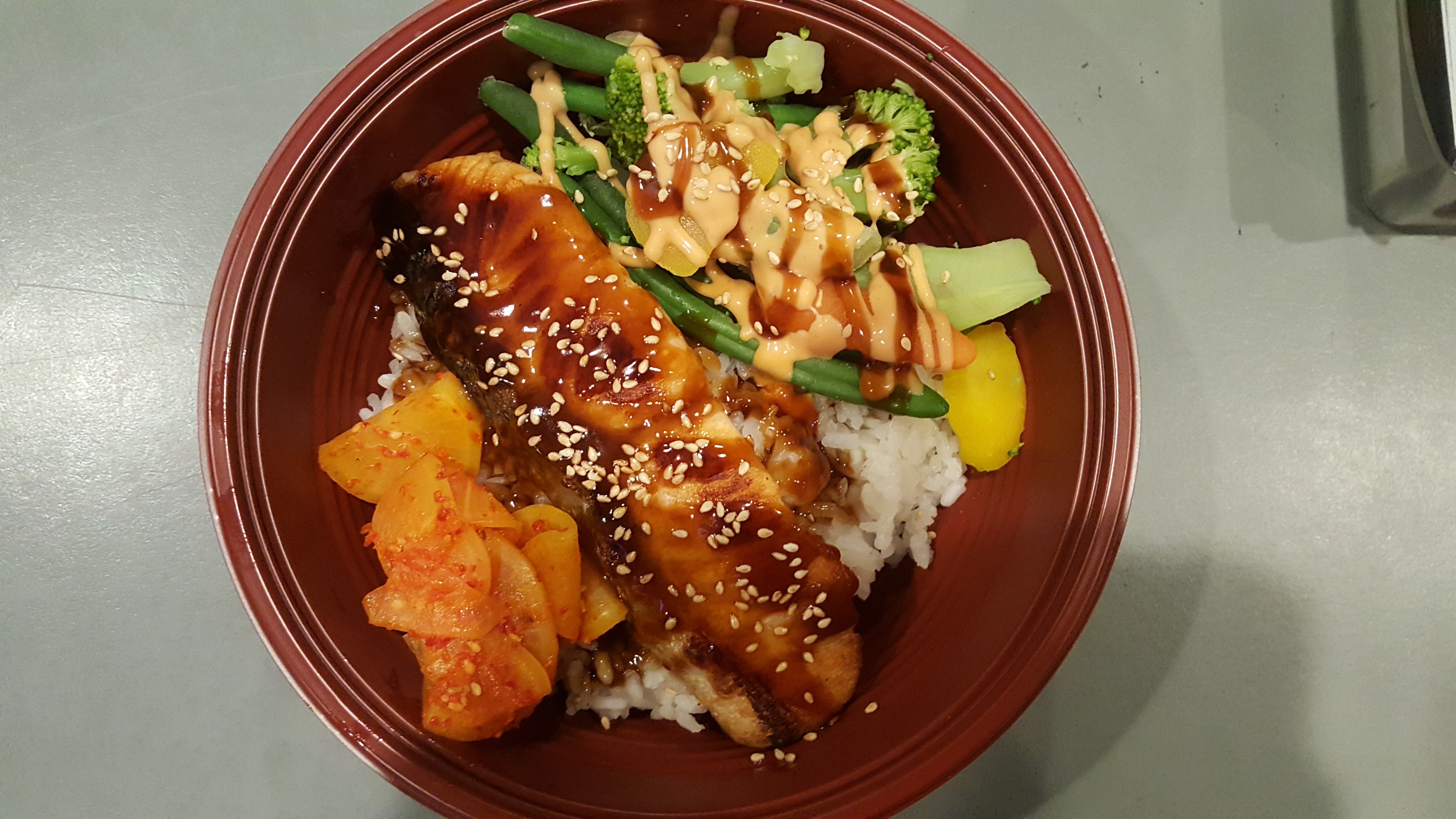 Order Salmon Teriyaki Bowl  food online from Sushitoni store, San Francisco on bringmethat.com