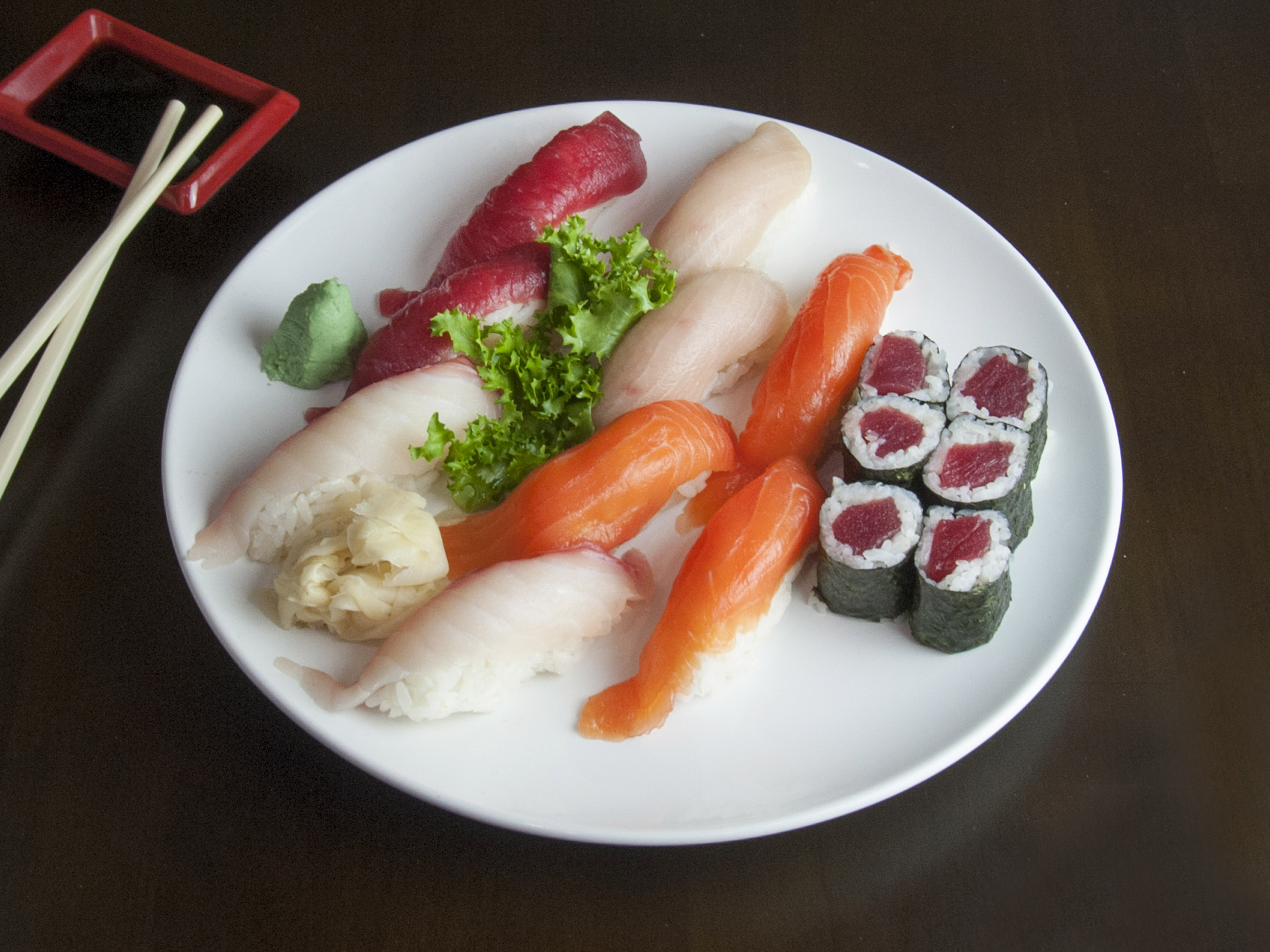 Order Sushi Deluxe Entree food online from Bayard Sushi store, New York on bringmethat.com