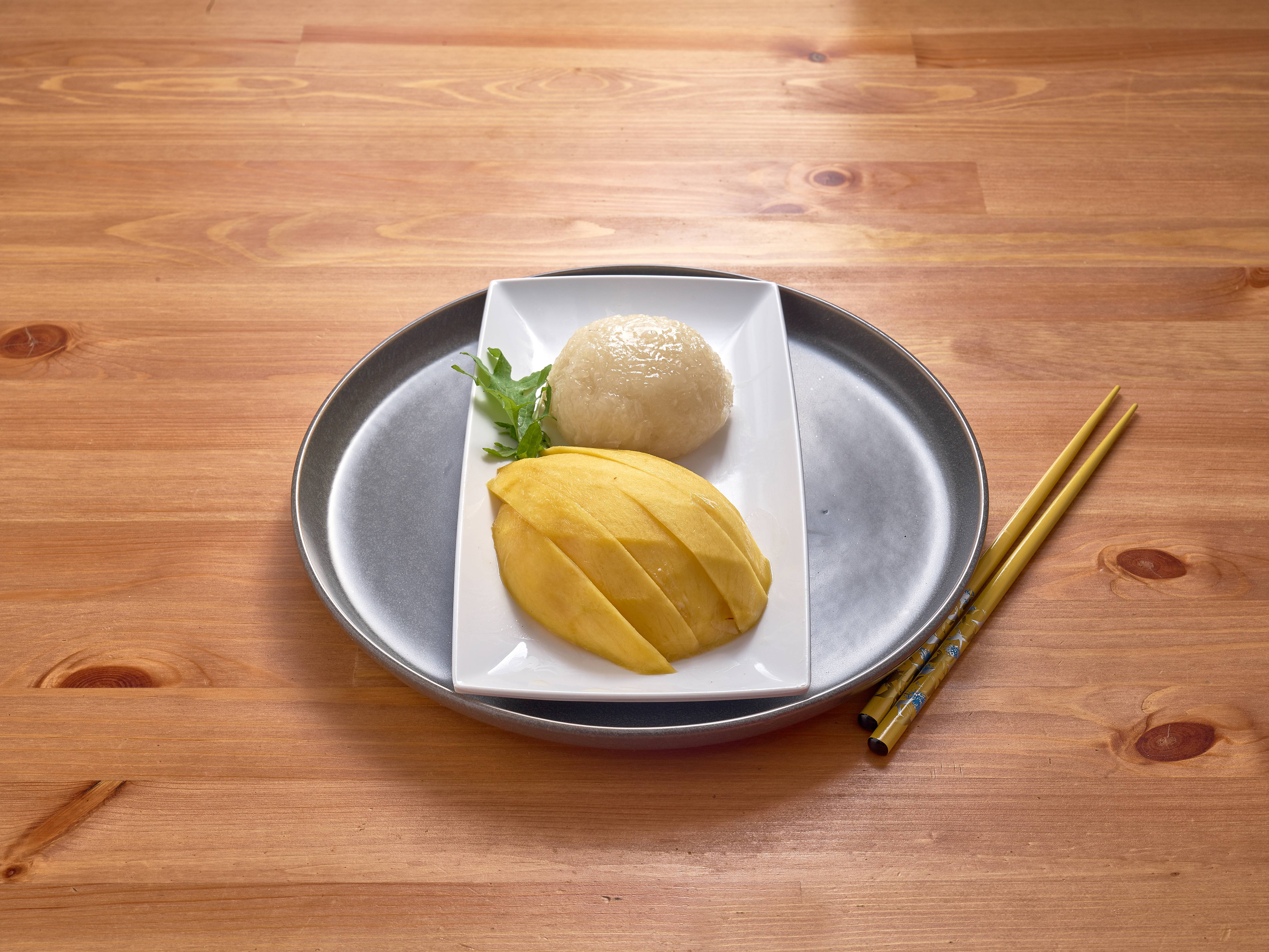 Order Mango Sticky Rice food online from Rien Tong Thai Cuisine store, Arlington on bringmethat.com