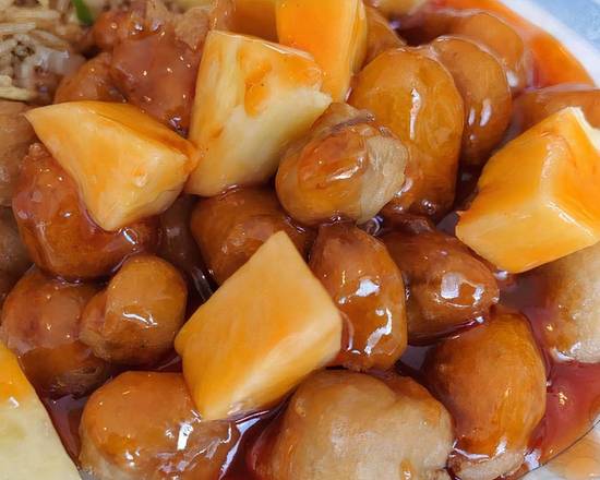 Order Sweet and Sour Pork food online from Bin Hai store, Northbrook on bringmethat.com