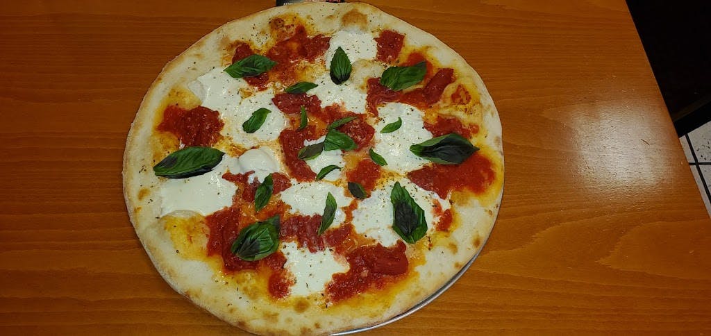 Order Margherita Pizza - Large 16" food online from Peppino's Pizza and Restaurant store, Kearny on bringmethat.com