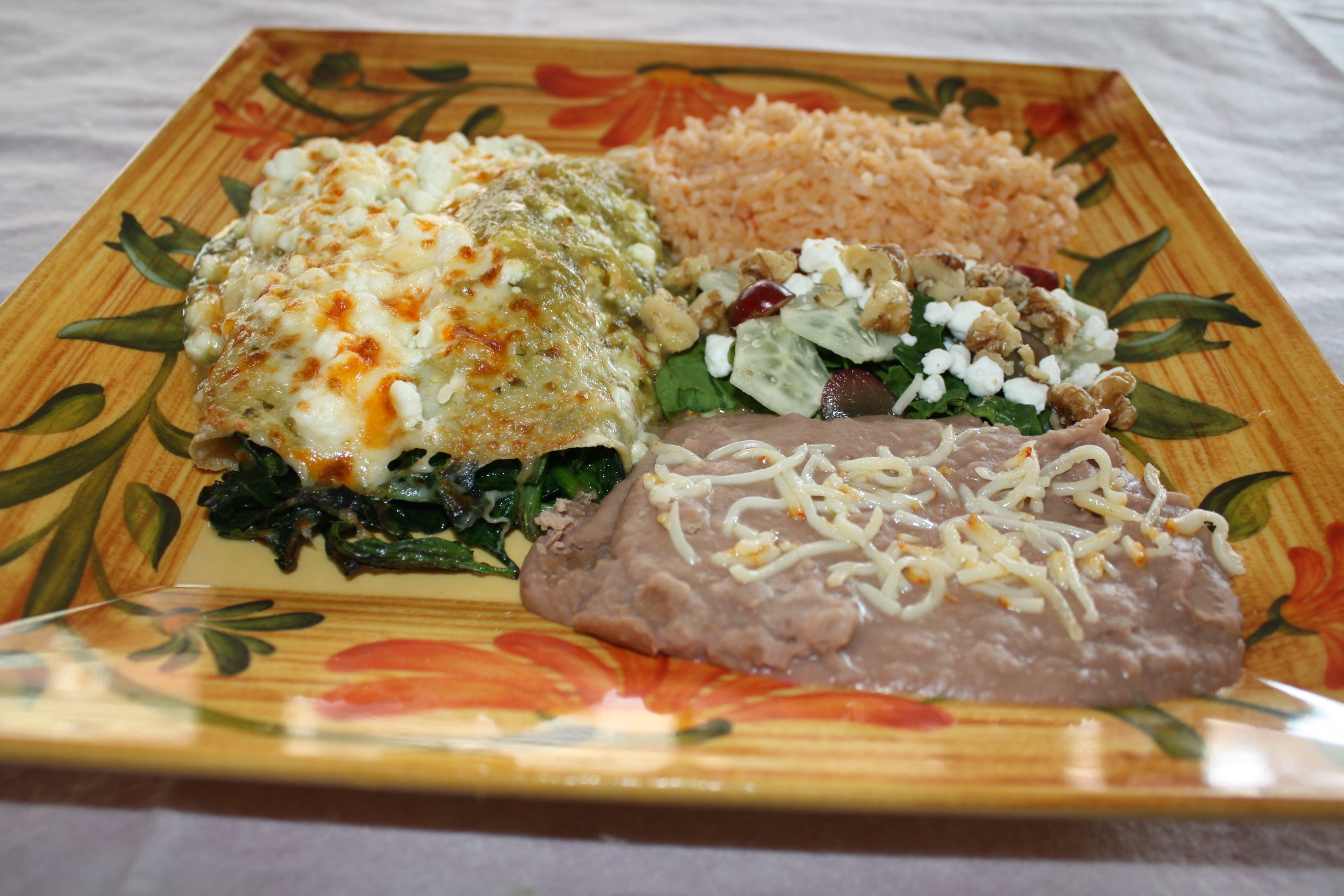 Order Spinach Enchiladas food online from Papacito's Mexican Grille & Catering Service store, Chicago on bringmethat.com