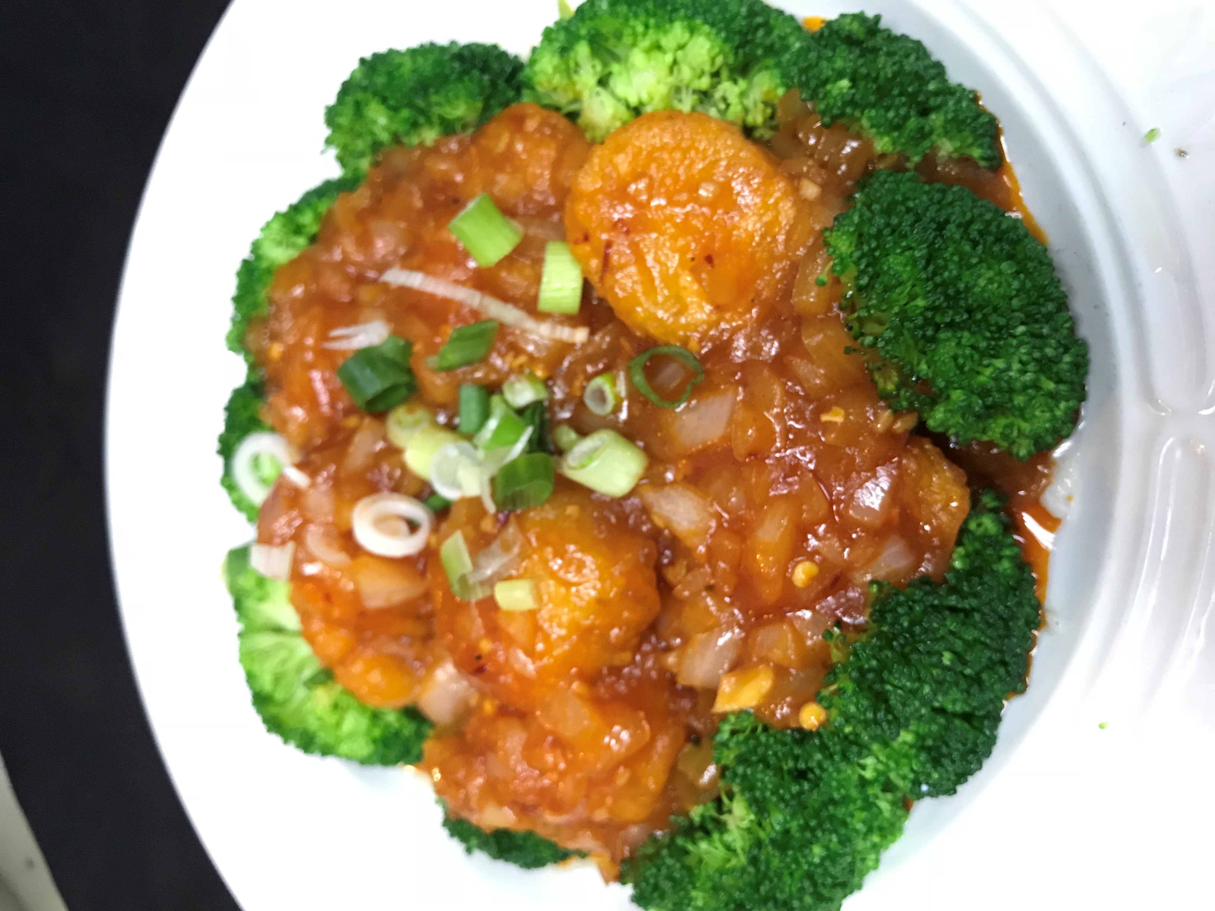 Order Spicy Szechuan Scallop food online from 5i Pho Indochine Cuisine store, Culver City on bringmethat.com