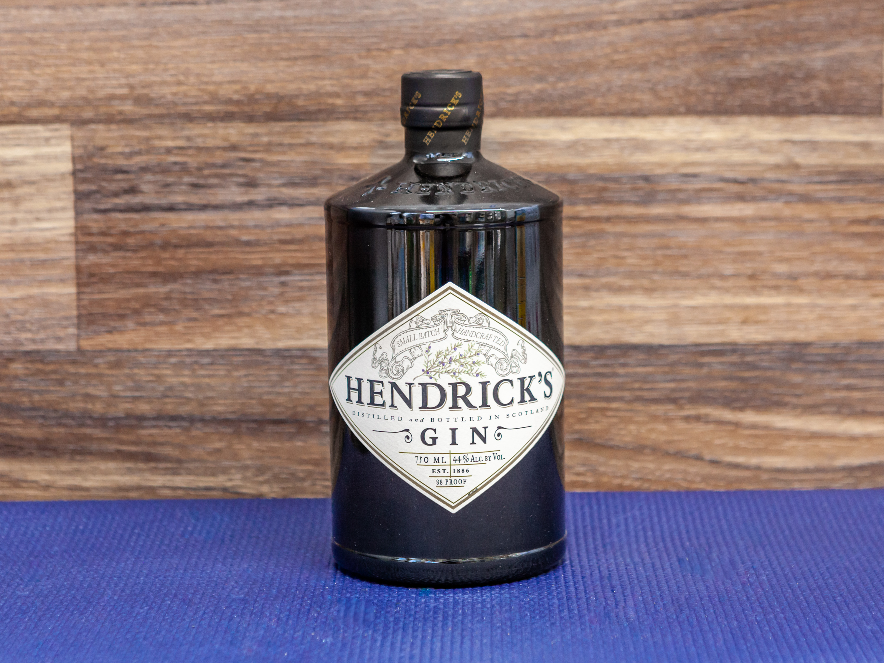Order Hendrick's, 750 ml. Gin, 41.4% ABV food online from Day & Night Liquor & Market store, Venice on bringmethat.com