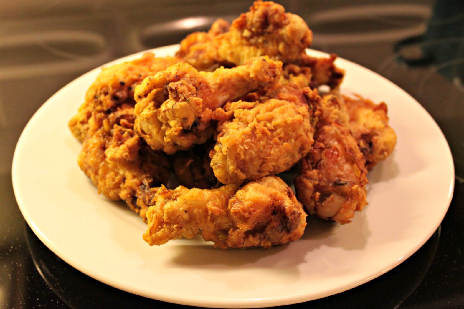 Order 21. Fried Chicken Wings food online from Main Hing Buffet store, Stratford on bringmethat.com