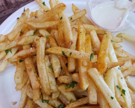 Order Garlic Fries food online from Licensed 2 Grill store, San Leandro on bringmethat.com