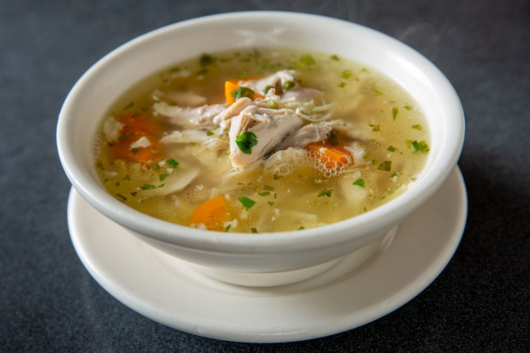 Order Chicken Noodle Soup - Pint food online from Veselka store, New York City on bringmethat.com