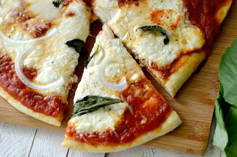 Order Lasagna Pizza food online from Giovanni's store, Blauvelt on bringmethat.com