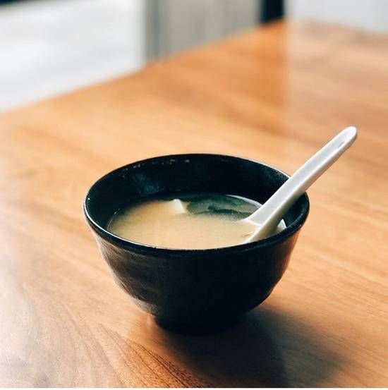 Order Miso Soup food online from Maru Sushi & Grill store, Midland on bringmethat.com