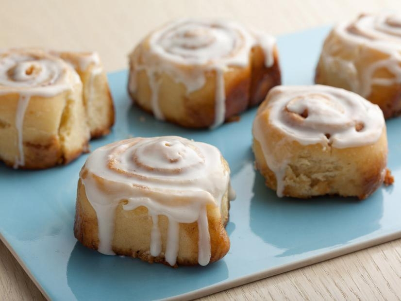 Order Cinnamon Roll food online from Our Place store, York on bringmethat.com