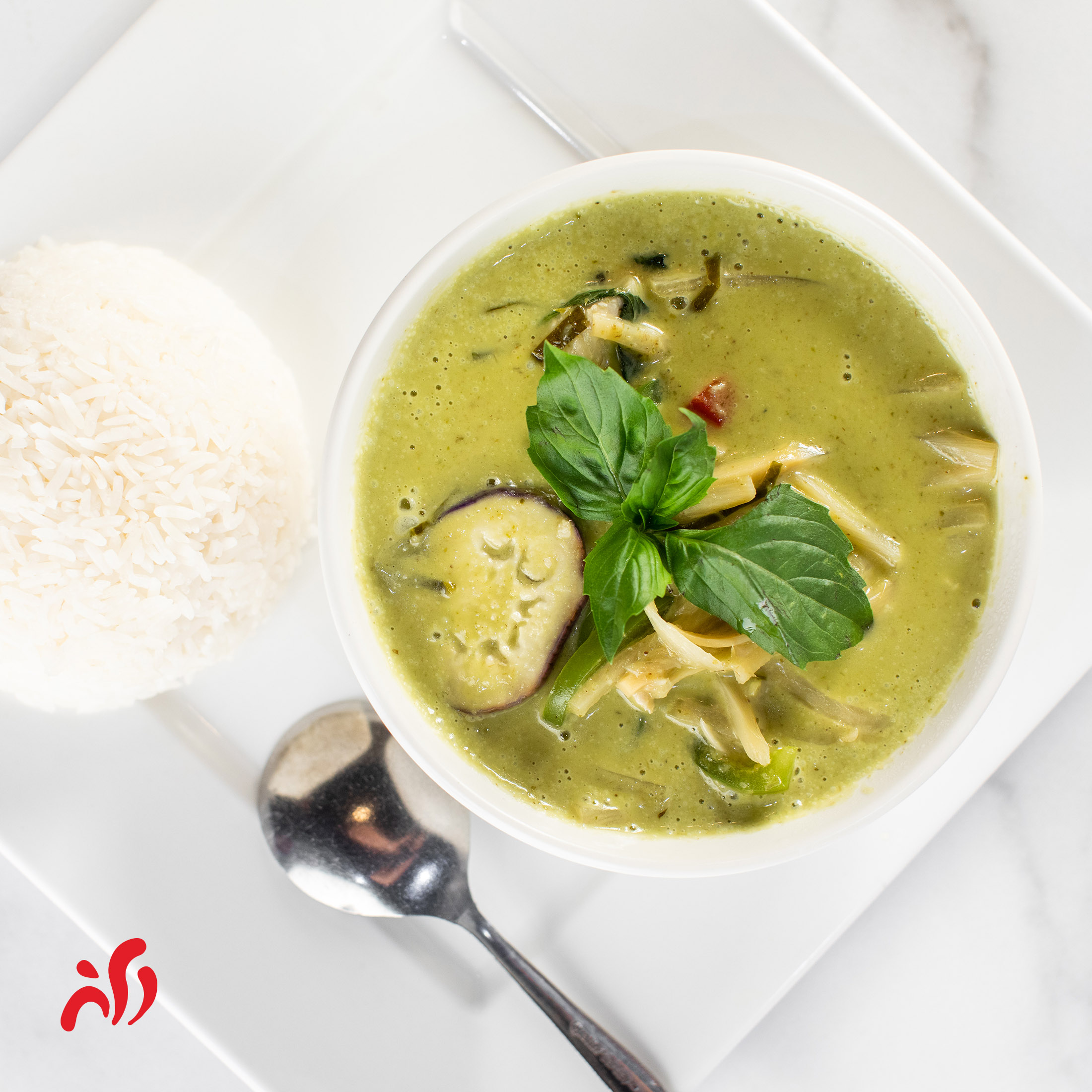 Order Green Curry food online from Zato Thai Cuisine store, Dallas on bringmethat.com