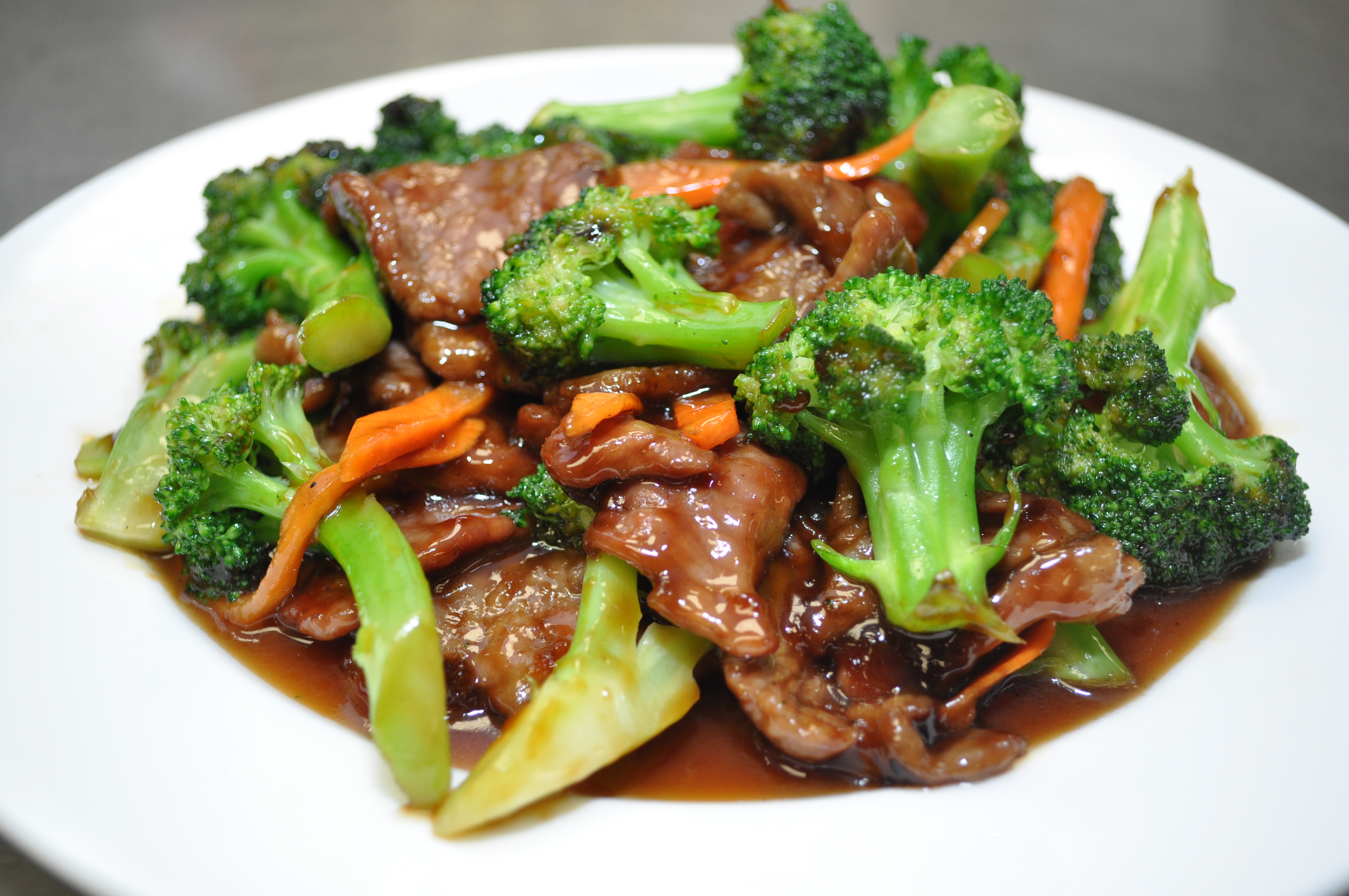 Order Broccoli food online from King's Asian Chef store, Springfield on bringmethat.com