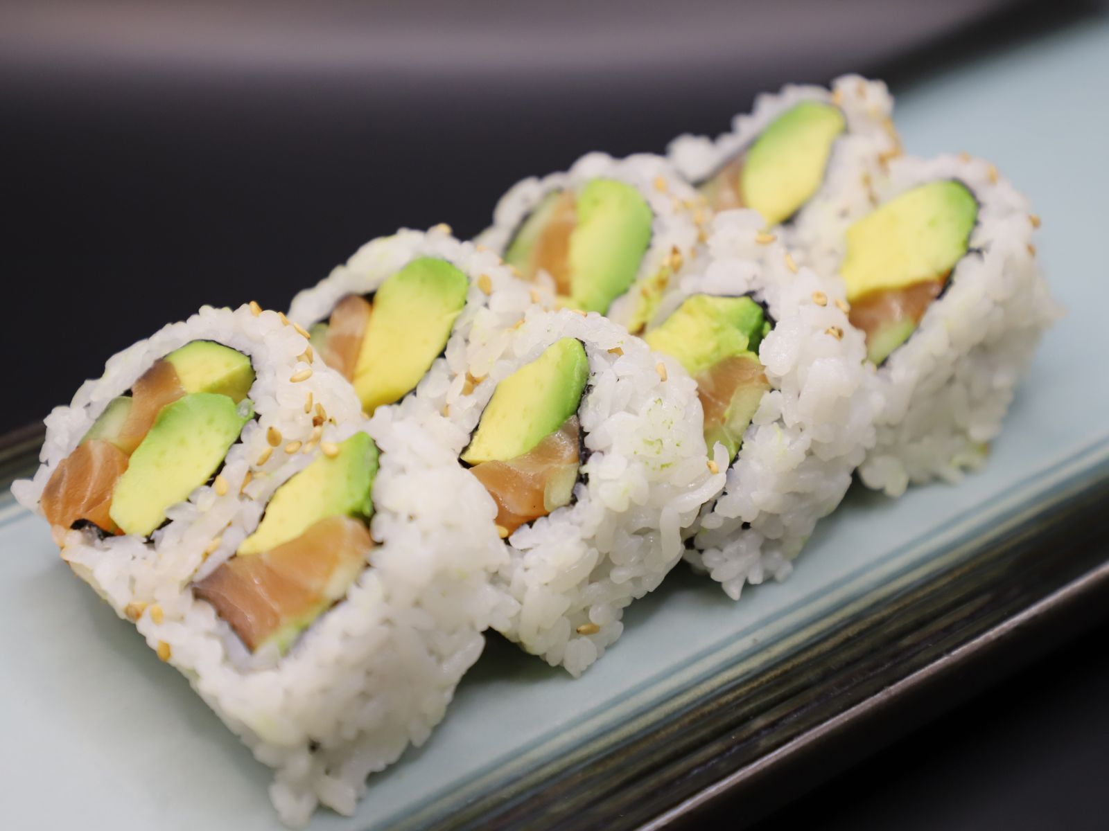 Order Salmon Avocado Roll food online from Tom's Sushi House store, Los Angeles on bringmethat.com