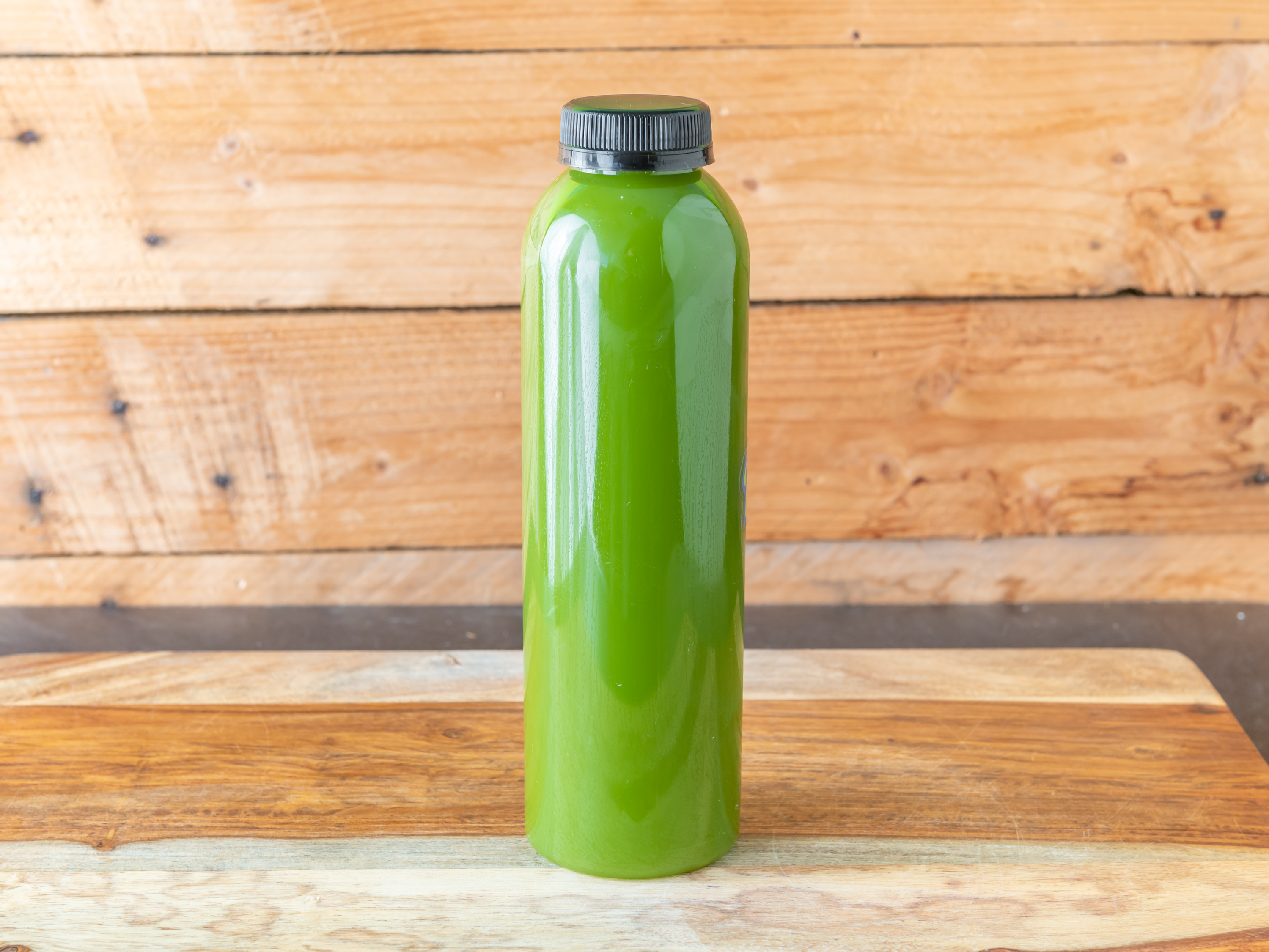 Order Green Tonic Cold-Pressed 16oz food online from Dulce Vida Juice Bar store, Hanover Park on bringmethat.com