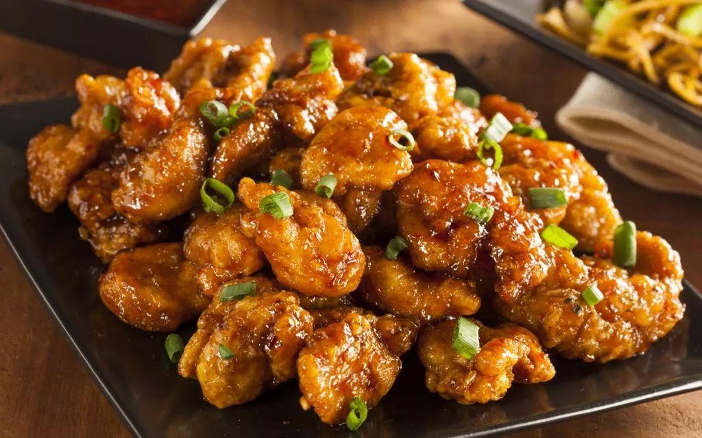 Order General Tso's Chicken Combo Platter food online from China Dragon store, Baltimore on bringmethat.com