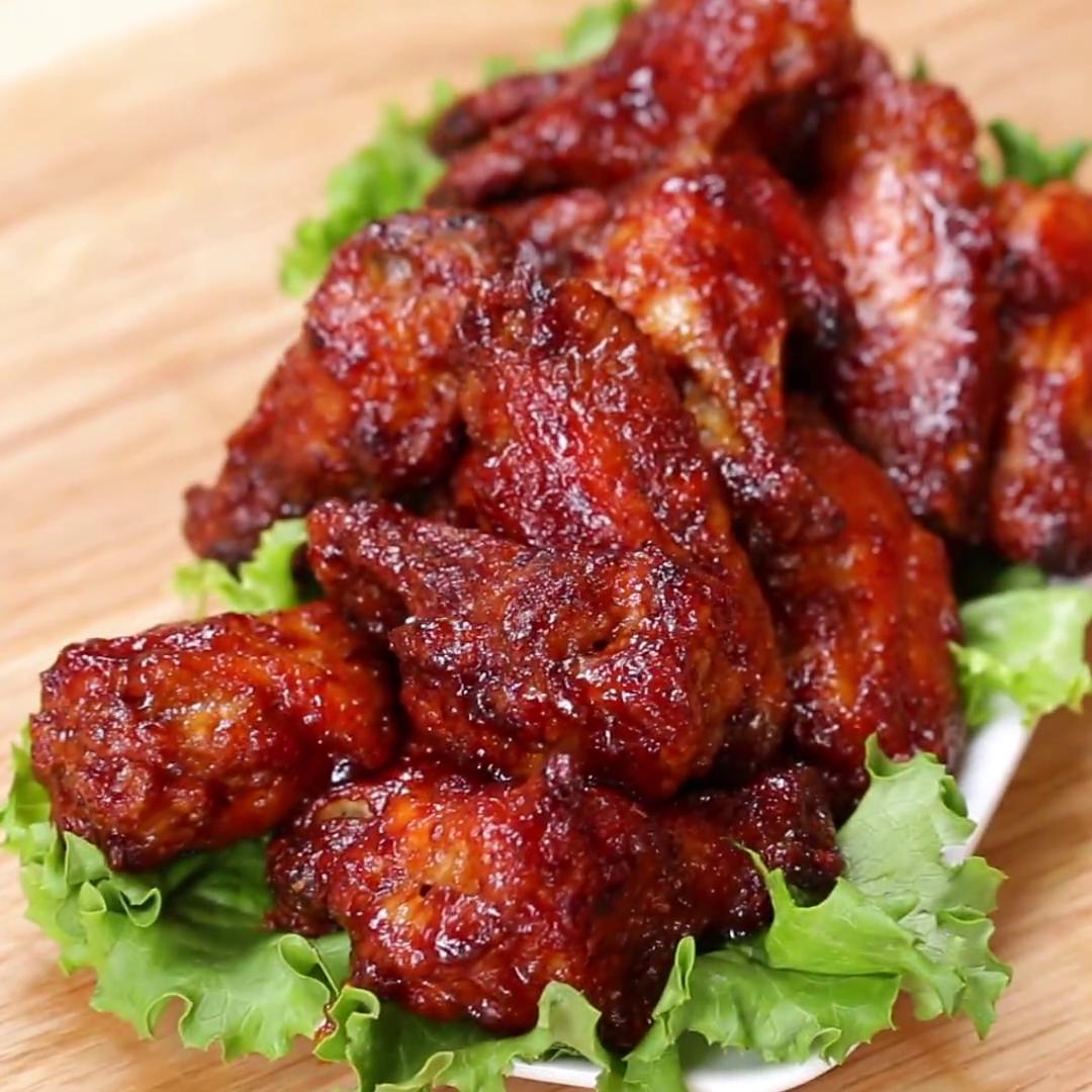Order A2. Fried Chicken Wings With BBQ Sauce  food online from Chen's Yummy House store, Dumont on bringmethat.com