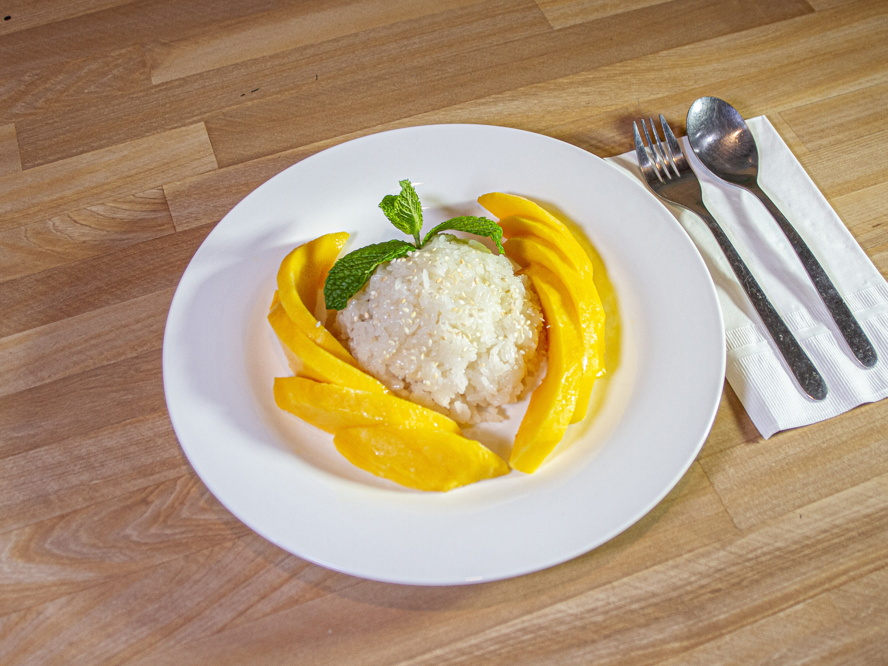 Order Sweet Sticky Rice with Mango food online from Taste Of Windsor store, Glendale on bringmethat.com