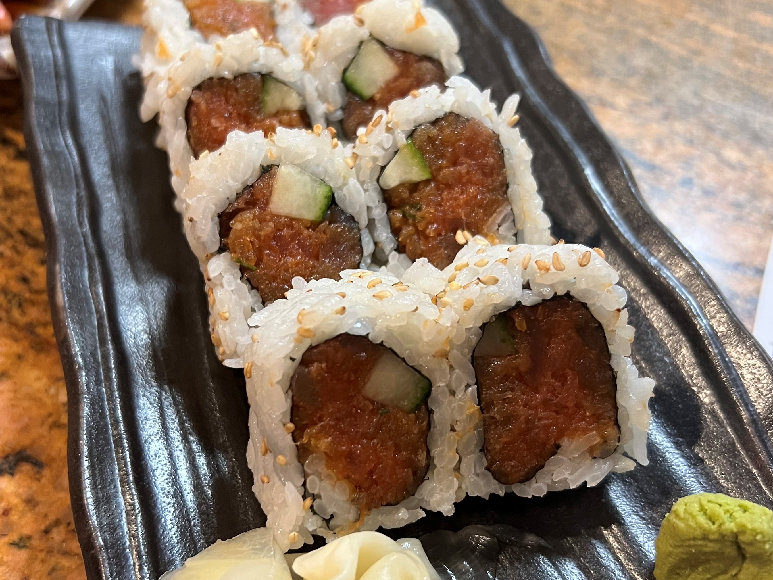 Order Spicy Tuna Roll  food online from Ichiza Sake House store, Las Vegas on bringmethat.com