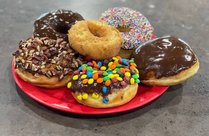Order 1 TOPPING/FILLED DONUT^ food online from Gerald Donuts & Burgers store, Kenner on bringmethat.com