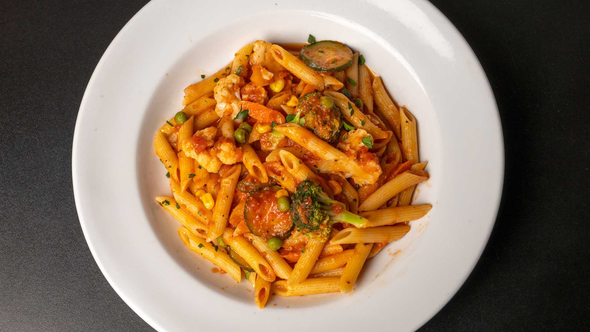 Order Pasta Primavera food online from Luca Cucina Italiana store, Berkeley on bringmethat.com