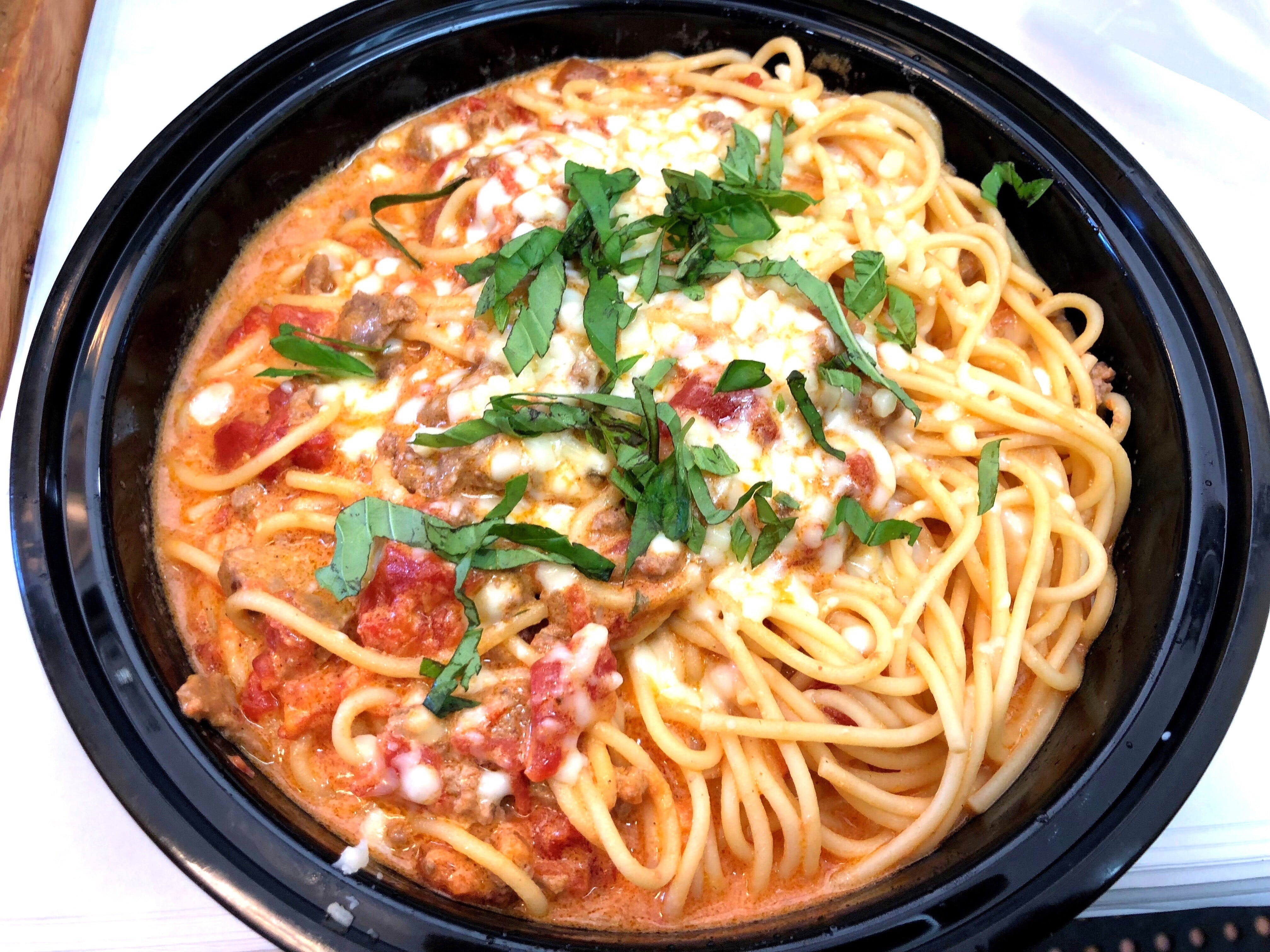Order Pasta Bolognese - Entree food online from Little Pizza King store, Brighton on bringmethat.com