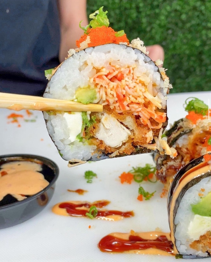 Order Captain Krunch Roll food online from Wave Asian Bistro & Sushi store, Mount Dora on bringmethat.com