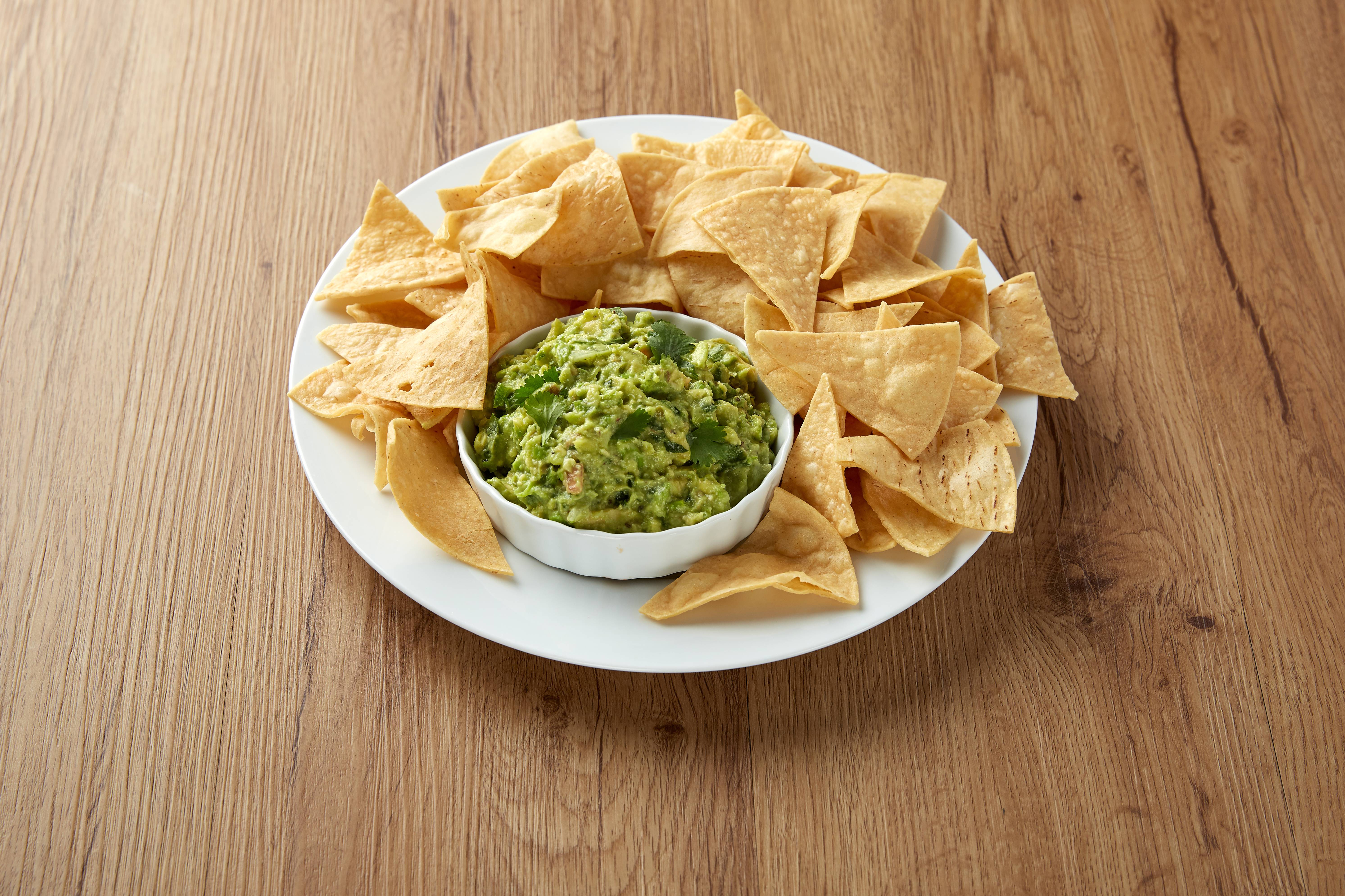 Order Fresh Guacamole and Chips food online from Los pollitos iii store, Brooklyn on bringmethat.com