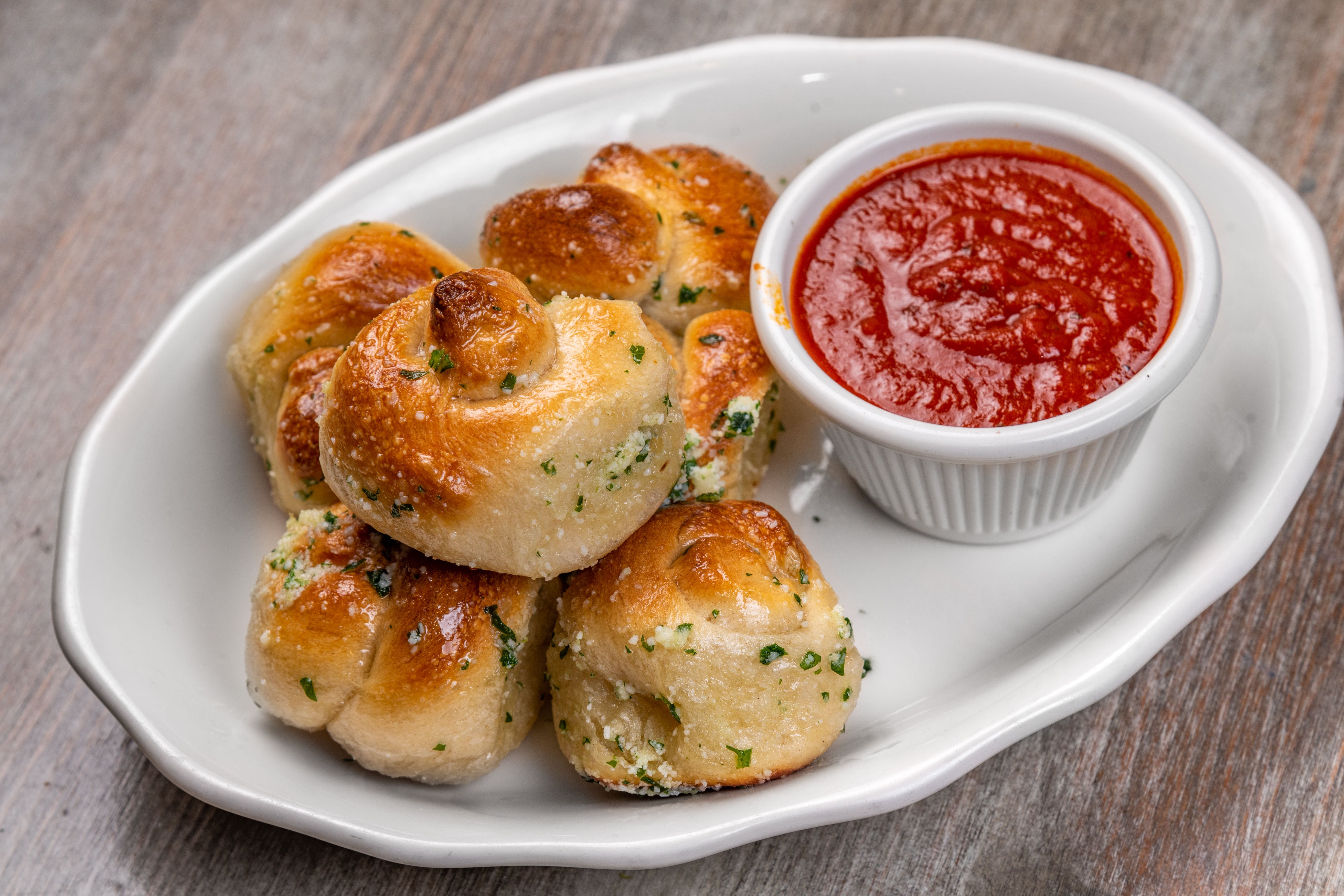 Order Garlic Knots - 3 Pieces food online from Master Pizza store, Bogota on bringmethat.com