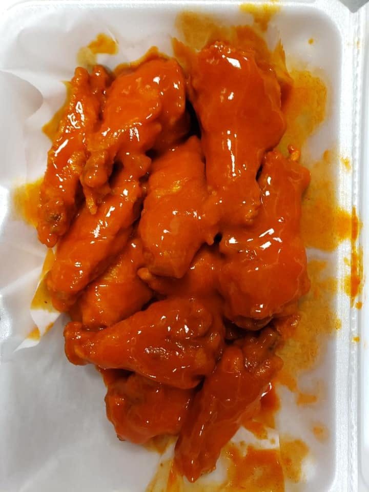 Order Unbreaded Wings - 8 Pieces food online from Raya's Pizzeria store, Carnegie on bringmethat.com