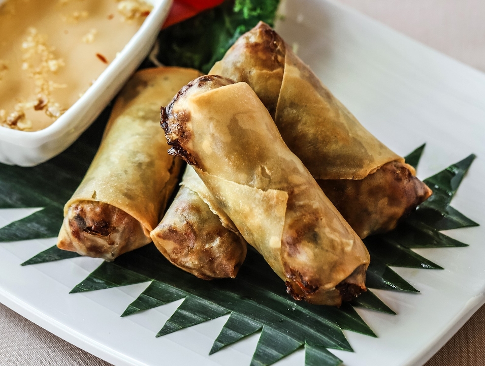 Order Half Order Spring Rolls food online from Family Thais Asian Bistro store, Dallas on bringmethat.com