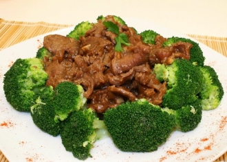 Order 53. Broccoli in Oyster Sauce food online from Thai Silk store, Long Beach on bringmethat.com