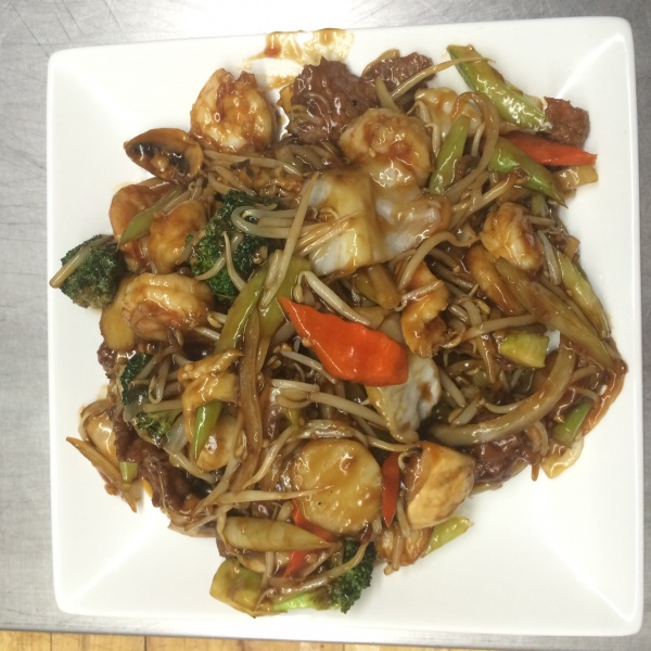 Order S5. House Special Chop Suey food online from Golden Pho store, Norwalk on bringmethat.com