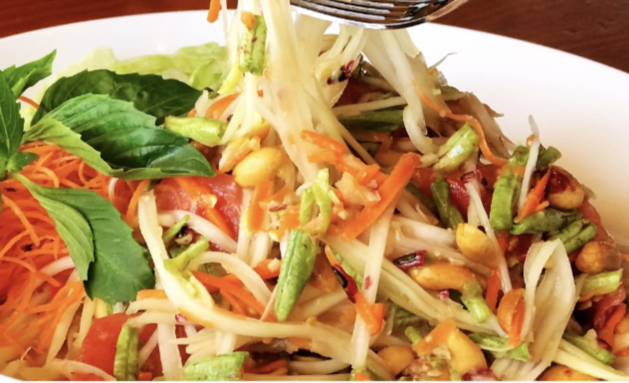 Order Green Papaya Salad food online from Mango Thai Cuisine store, Plano on bringmethat.com