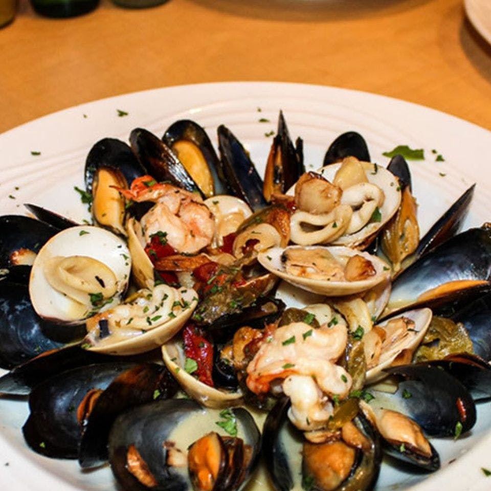 Order Mussels - Entree food online from Piazzetta Of East Farmingdale store, Farmingdale on bringmethat.com