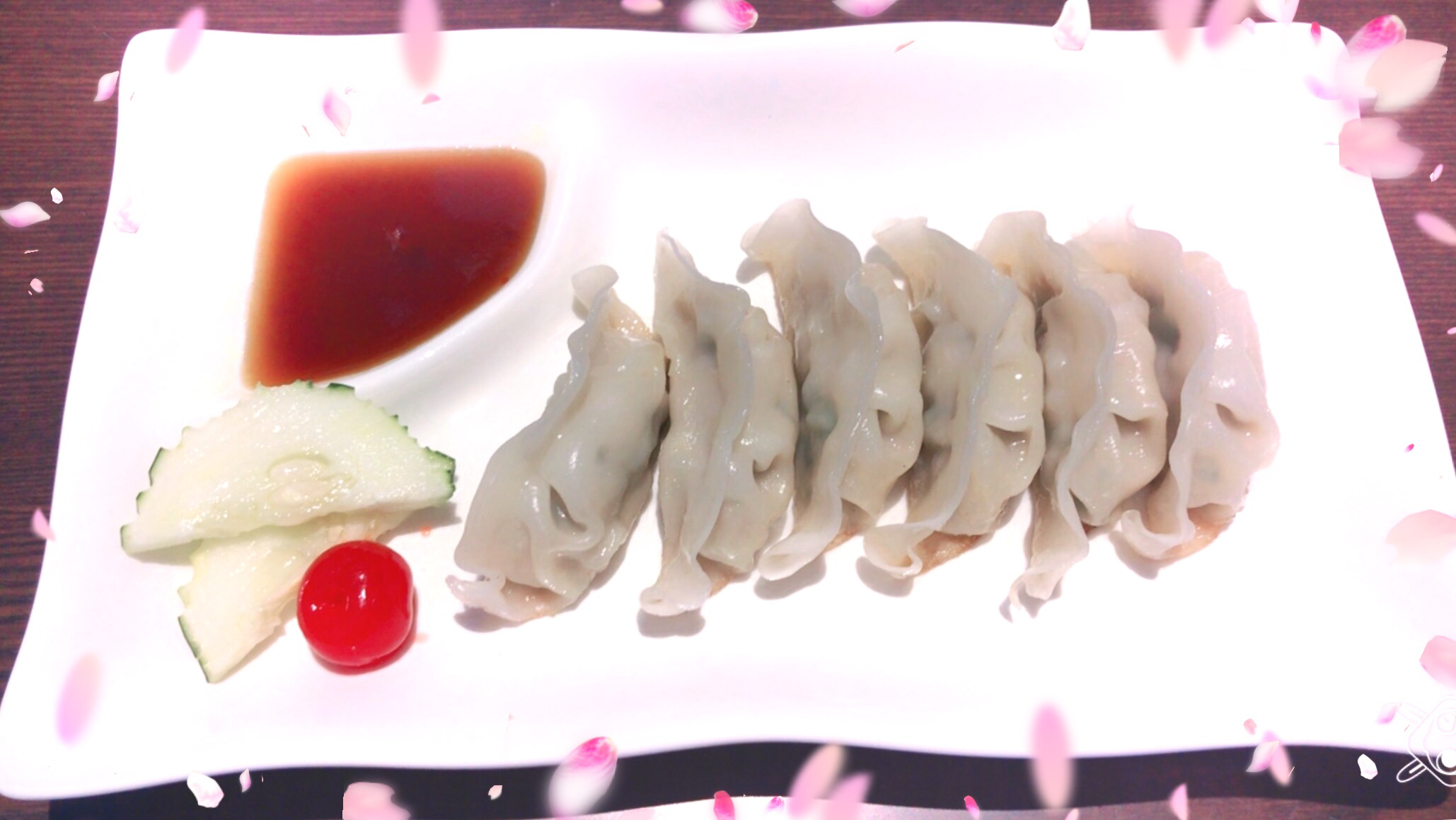 Order Pan Fried Gyoza food online from Oishii Asian Fusion store, Rocky Point on bringmethat.com