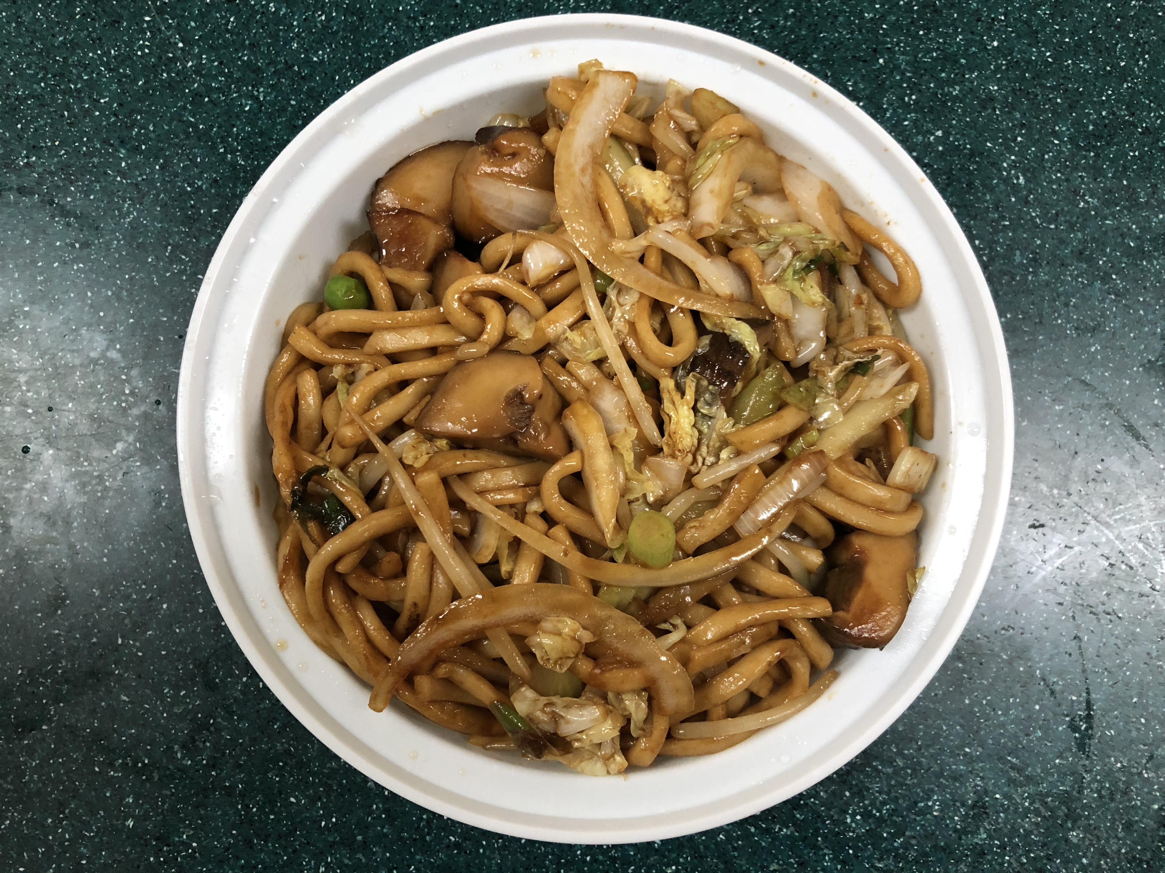 Order 28. Chinese Mushroom Pan Fried Noodles 冬菇炒面 food online from May Wah Fast Food store, New York on bringmethat.com