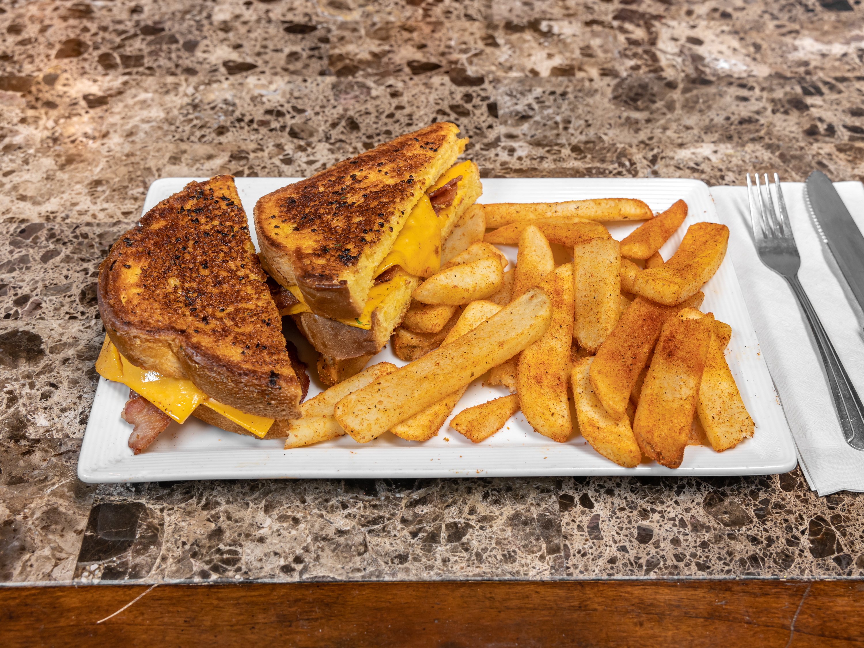 Order Texas Grilled Cheese food online from Celebrities Sports Grill store, San Bernardino on bringmethat.com