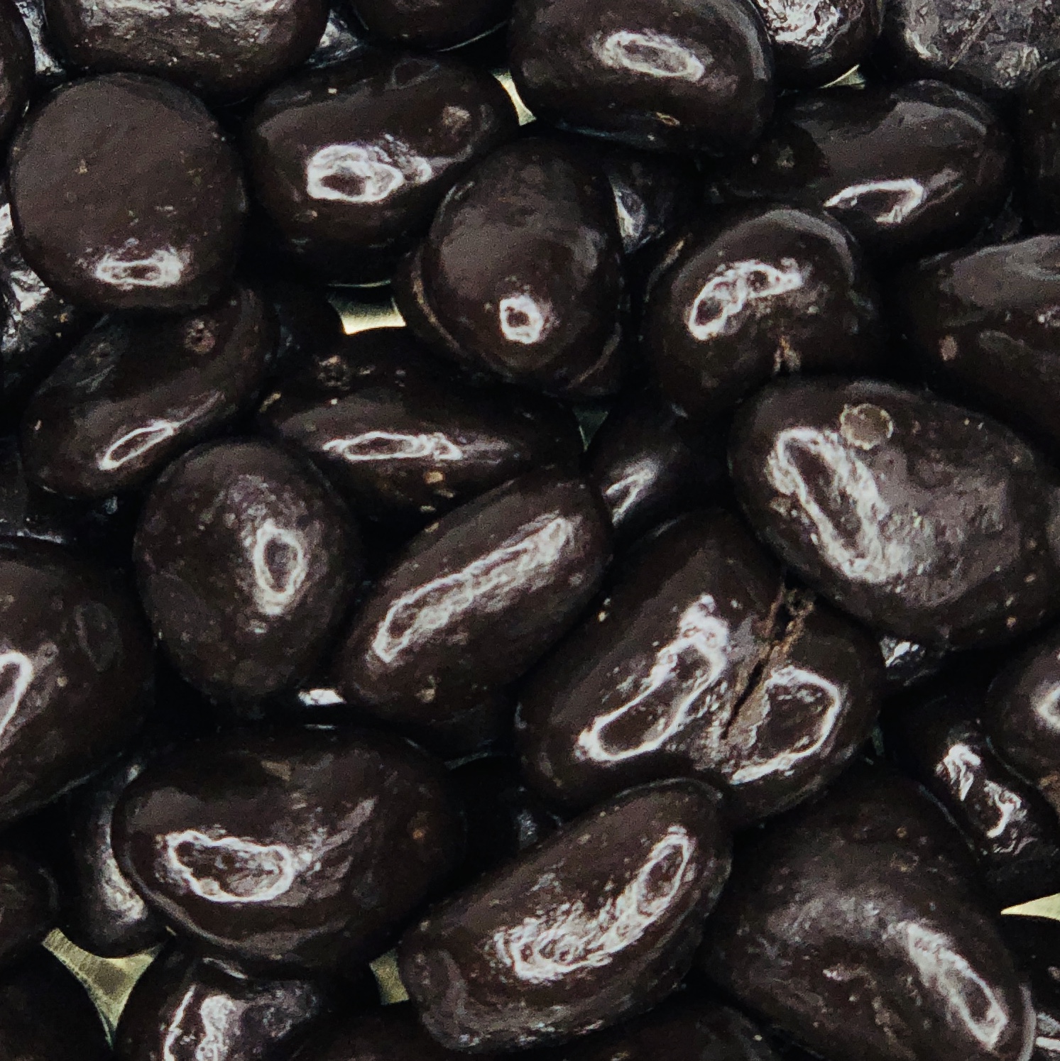 Order Dark Chocolate Raisins food online from Naper Nuts & Sweets store, Naperville on bringmethat.com