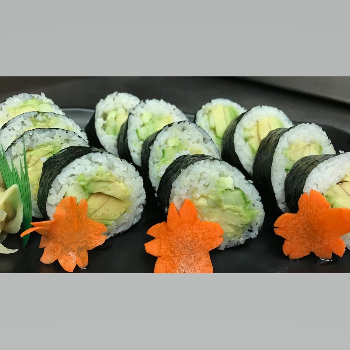 Order Avocado Roll food online from Noshi Sushi store, Los Angeles on bringmethat.com