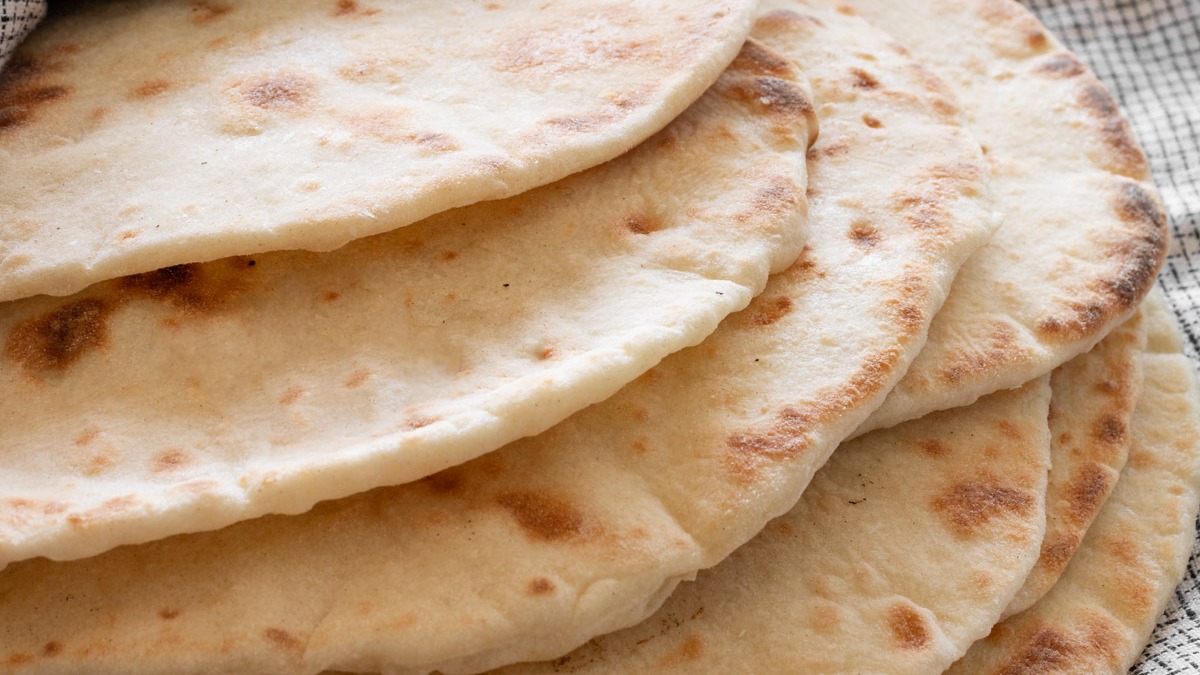 Order Side Grilled Pita food online from Detroit Eatery store, Royal Oak on bringmethat.com