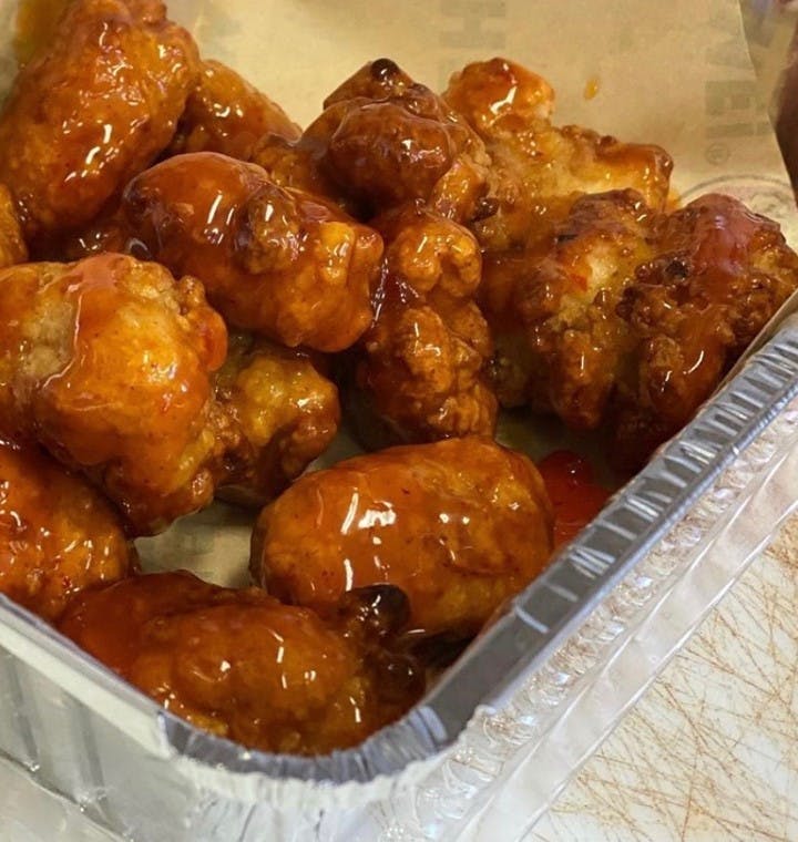 Order Buffalo Wings - 5 Pieces food online from Pizza Factory store, Queens on bringmethat.com