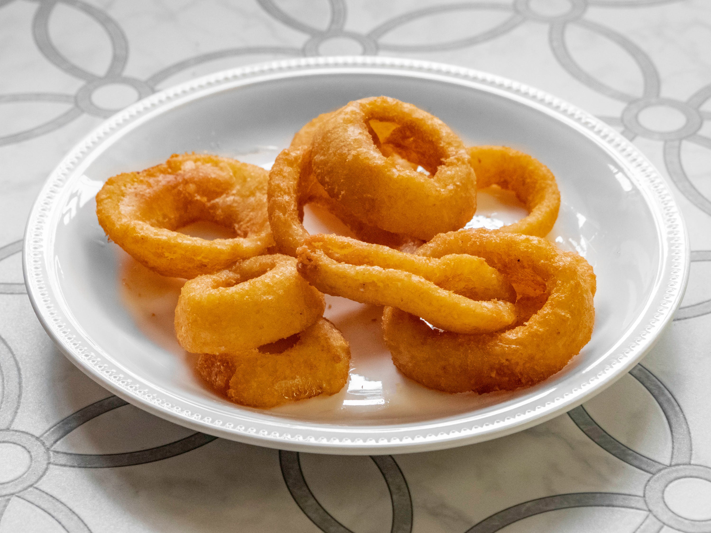 Order Onion Rings - Appetizer food online from Little Nippers 2 store, Pittsburgh on bringmethat.com