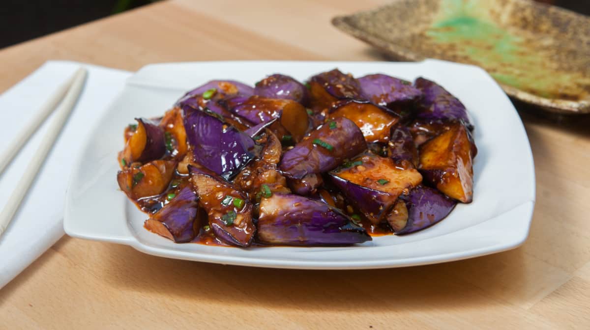 Order V7. Eggplant with Garlic Sauce food online from China King store, Narberth on bringmethat.com