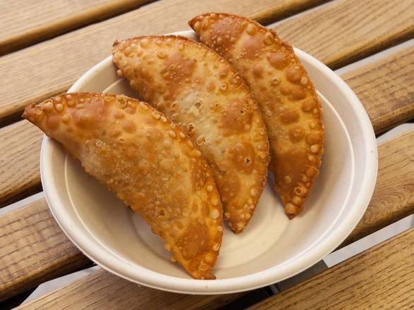Order Chicken Empanada food online from Punta Cana Grill store, Rockville Centre on bringmethat.com