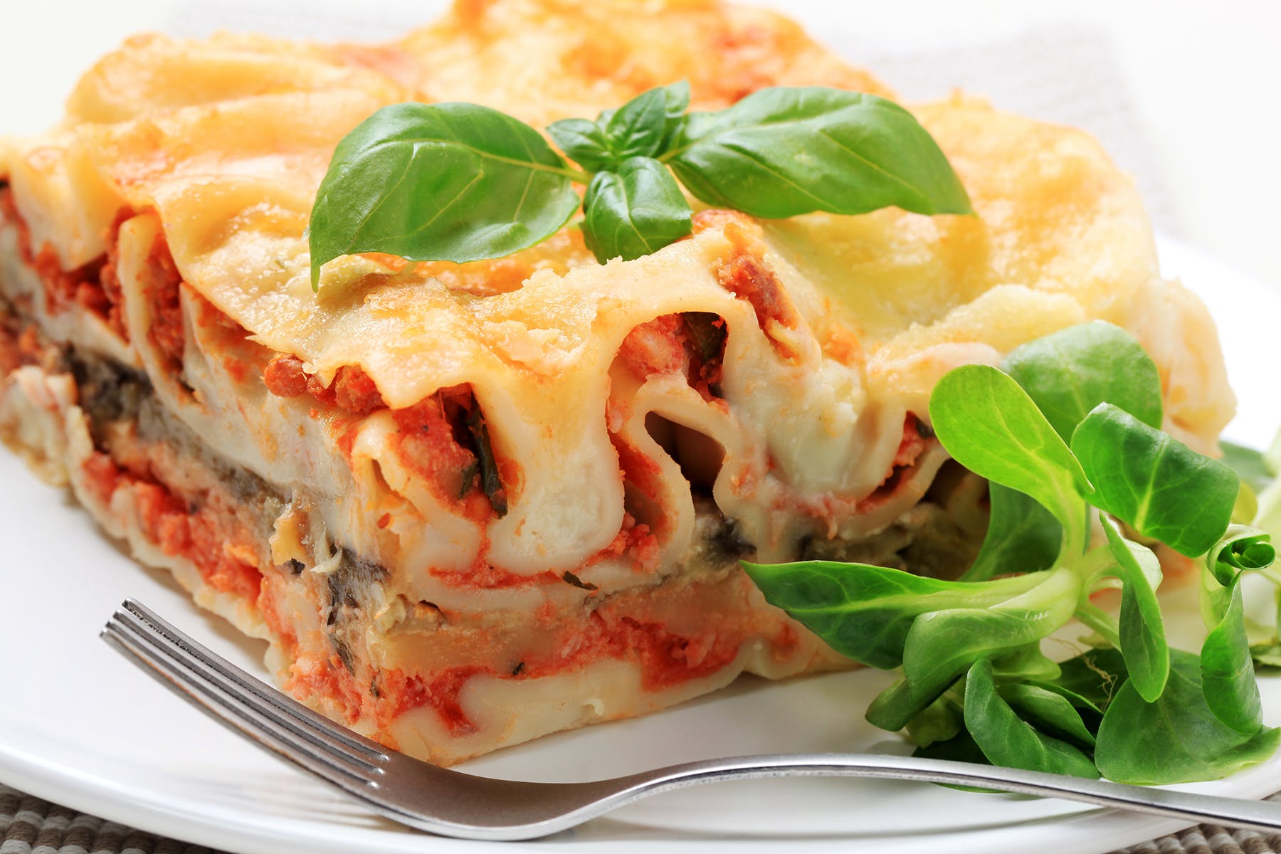 Order Homemade Meat Lasagna - Entree food online from Roma Pizza store, West Berlin on bringmethat.com