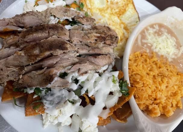 Order Chilaquiles  food online from Kilo King Tacos Y Mariscos store, Fresno on bringmethat.com