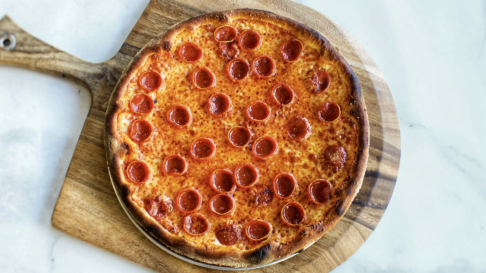 Order PEPPERONI 10" PIZZA food online from Wings & Things By Amici store, Danville on bringmethat.com